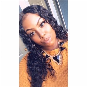 Meet your Posher, Crystal